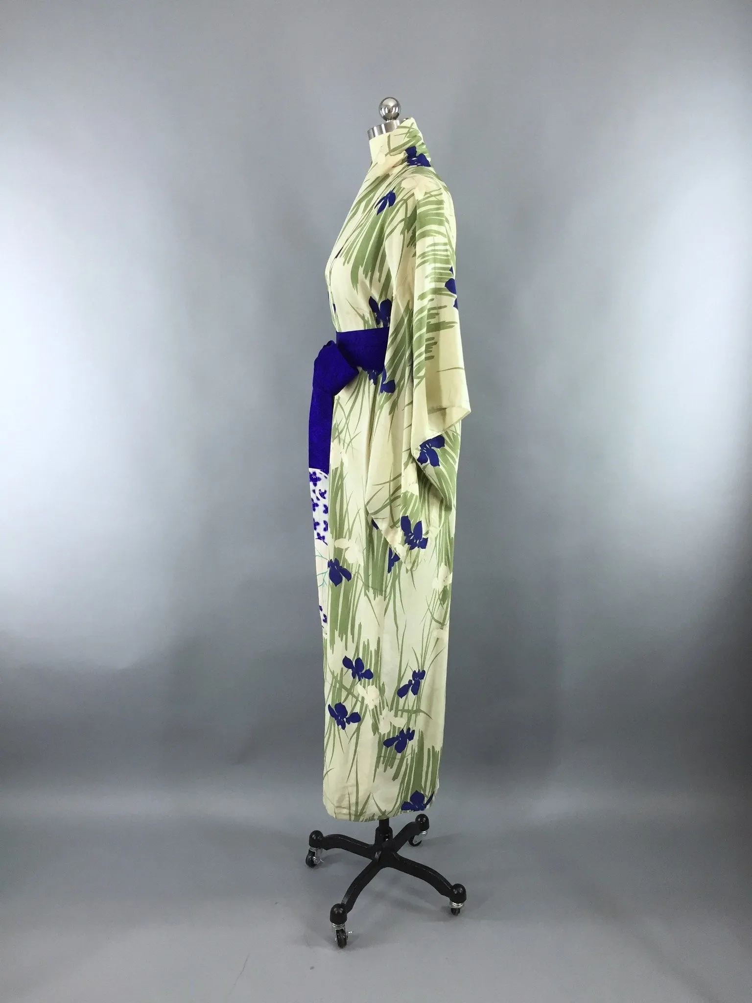 1950s Vintage Silk Kimono Robe in Green and Blue Iris Floral Print