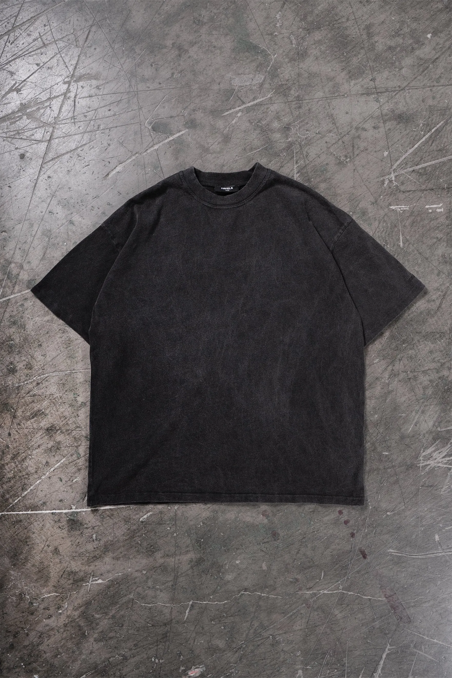 BLACK WASHED T-SHIRT