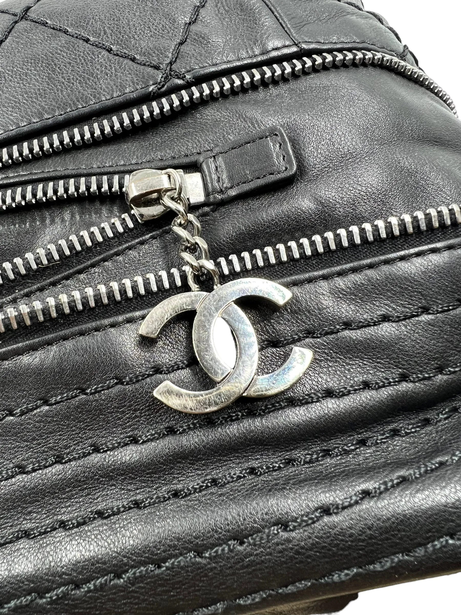 Chanel Black Leather 2006-2008 Expandable Ligne Bag