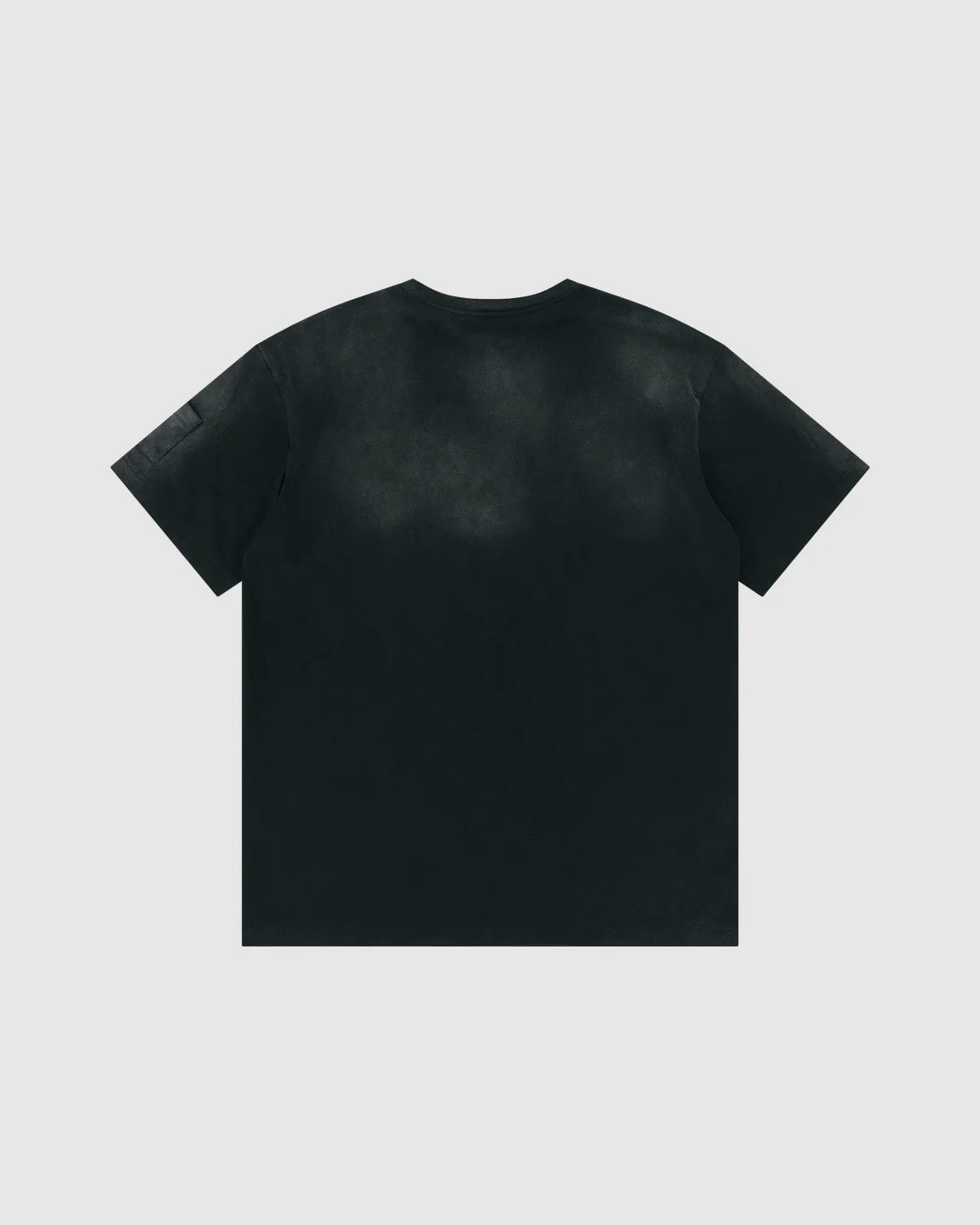 CHARCOAL WASH RIVET T-SHIRT