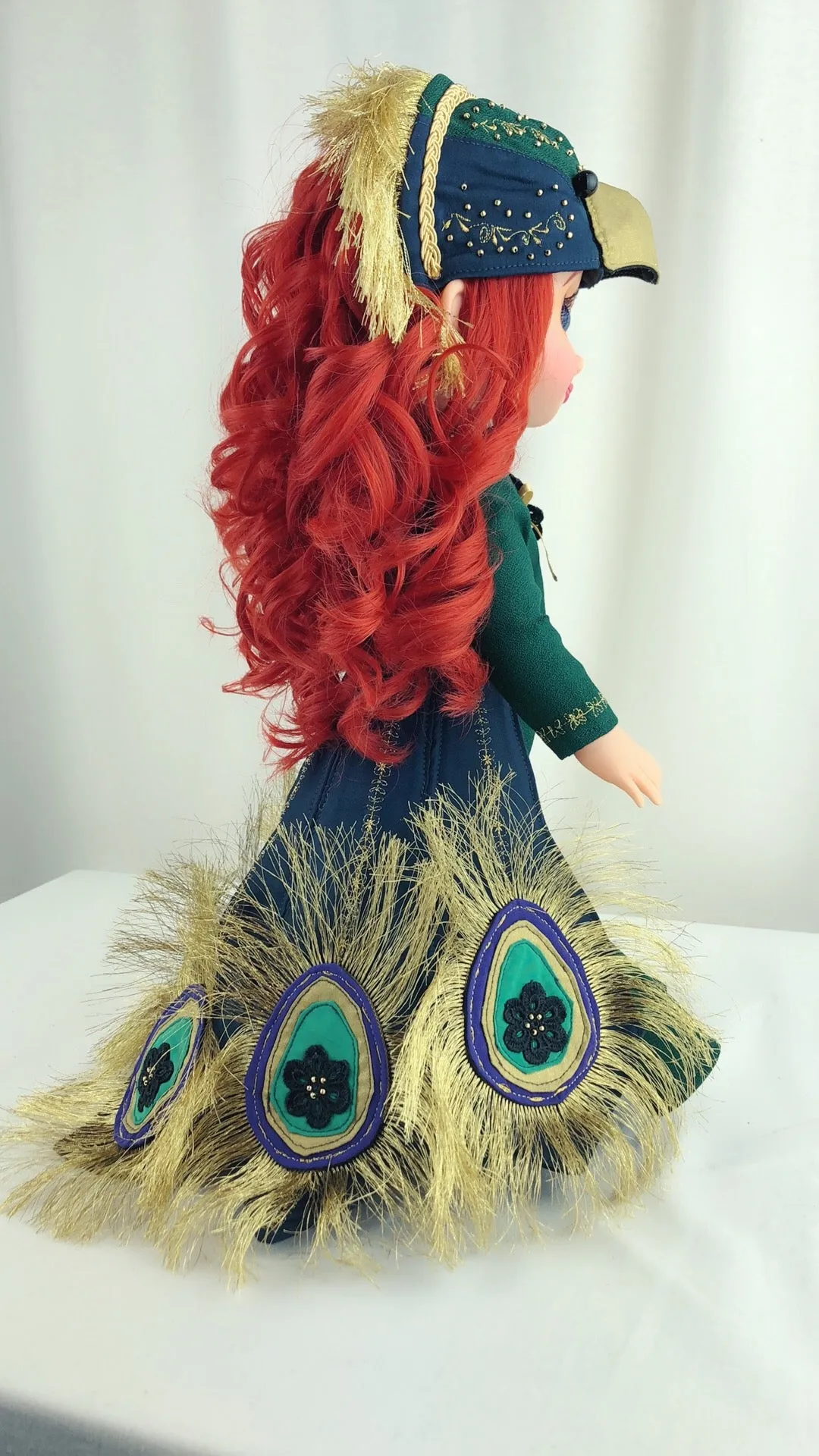 Disney animator doll repainted costum Merida *glass eyes* Peacock Princess