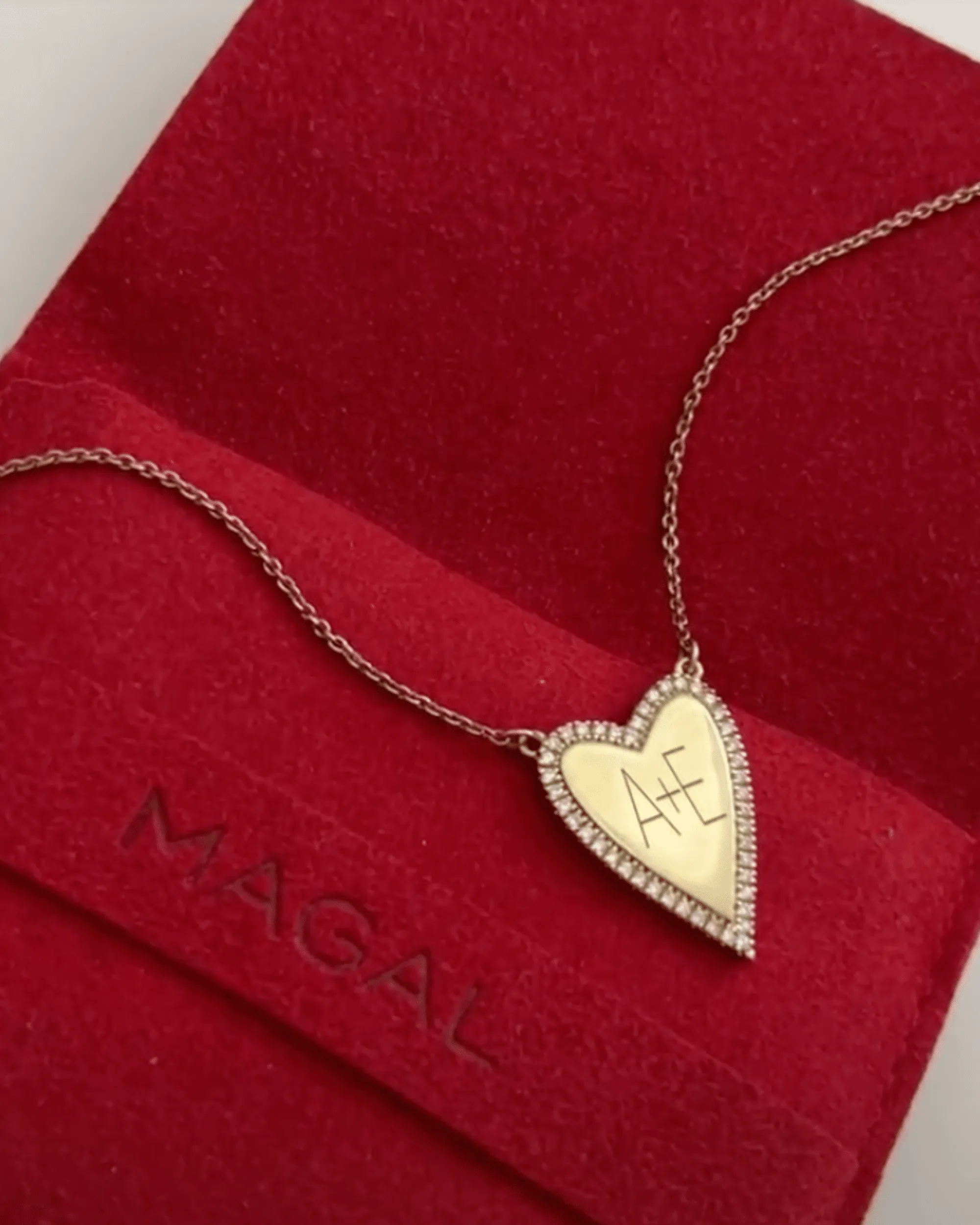 Engravable Outlined Heart Diamond Necklace - 18K Gold Vermeil