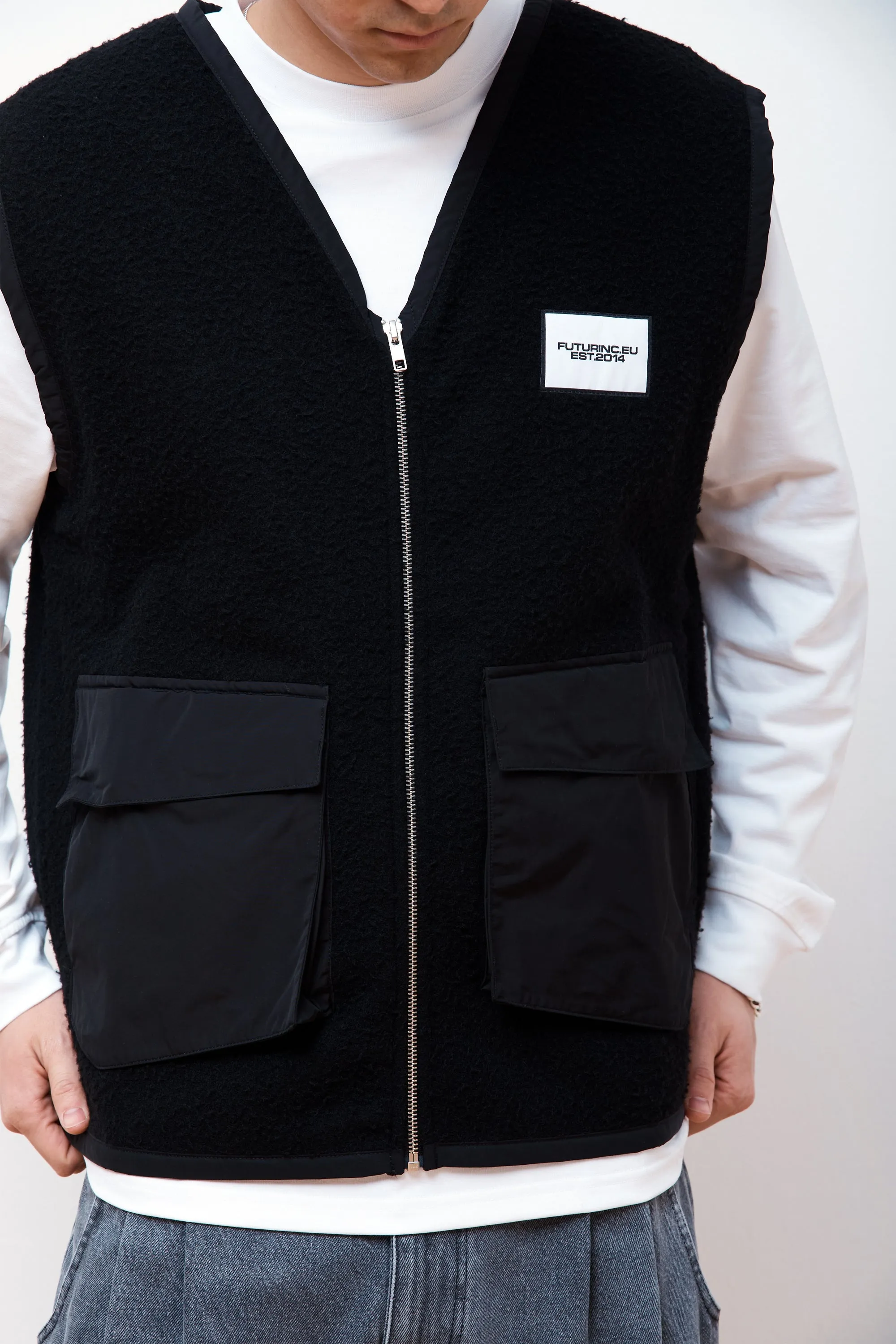 Est Wool Gilet Black