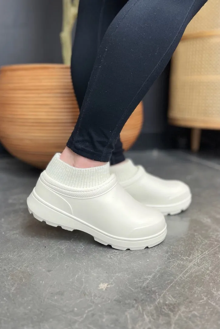 Fallon Ribbed Knit Pull On Clog