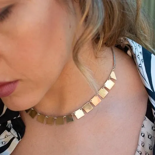 GOLD SQUARE COLLAR NECKLACE