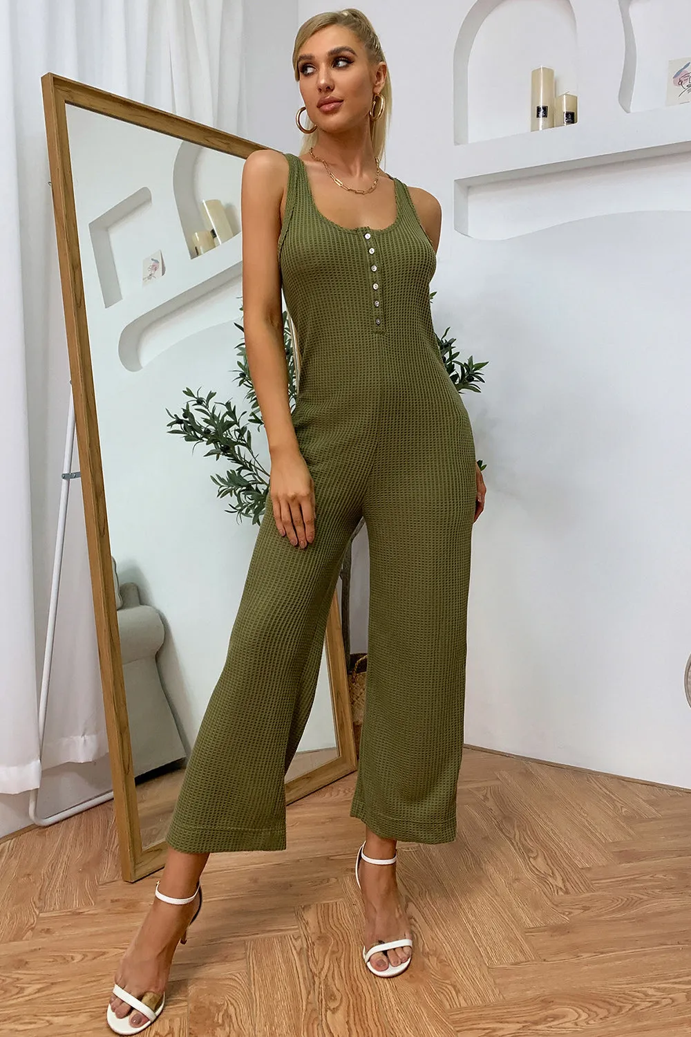 Ärmelloser Jumpsuit mit geradem Bein