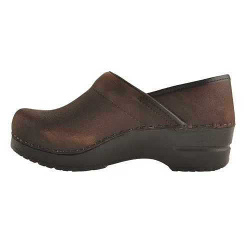 Sanita Unisex Texture Professional Oil Clog