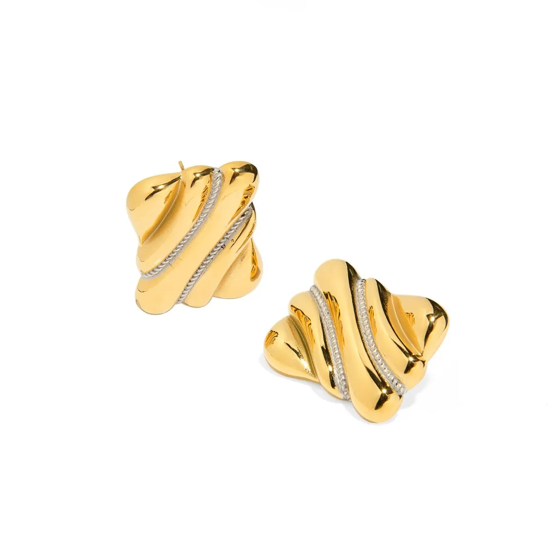 SCULPTED GOLDEN SILVER EARRINGS