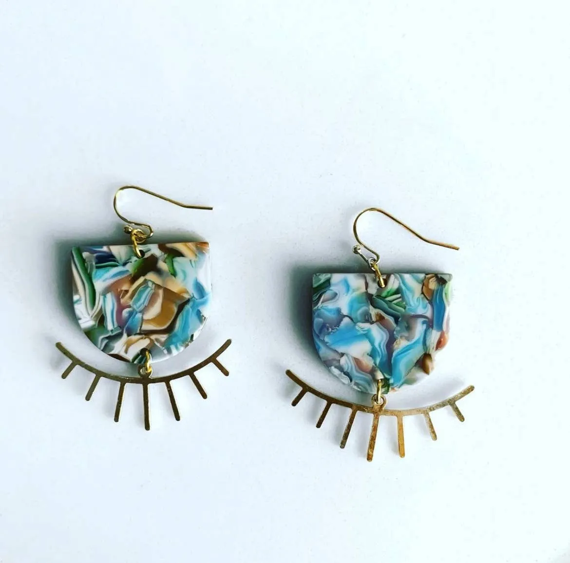 Sleepy Eyes Earrings