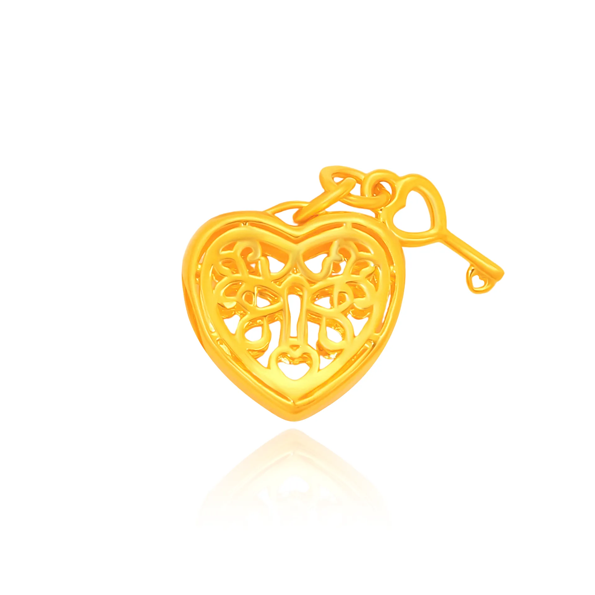 TAKA Jewellery 916 Gold Heart-shaped with Key Charm